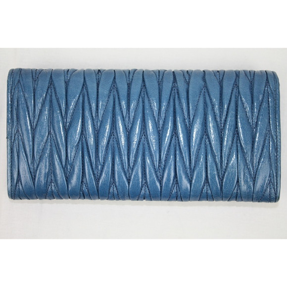 Miu Miu MATELASSELUXBlue Long Zipper OCEANO Wallet Leather - Picture 1 of 8